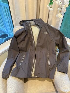 The North Face Men's Hooded Jacket - Gray